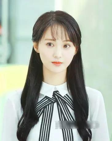 郑爽吃瓜新闻,娱乐圈的瓜田效应与公众舆论的漩涡